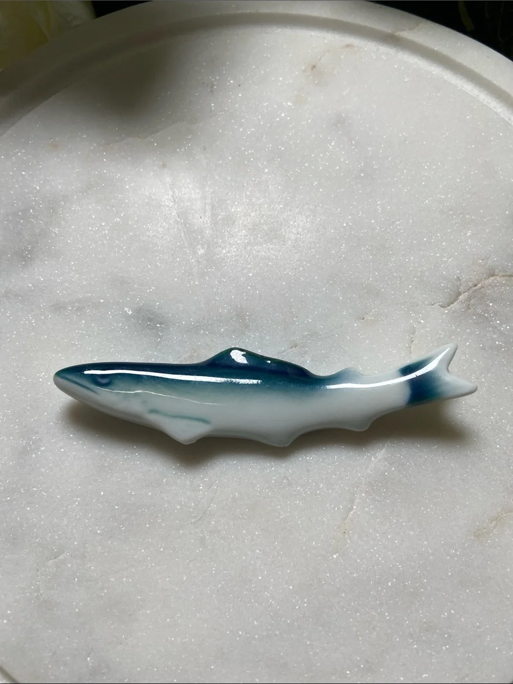 TEMPURA INAGIKU CHAPSTICK Stand Blue and White Shark Ceramic Stand Holder